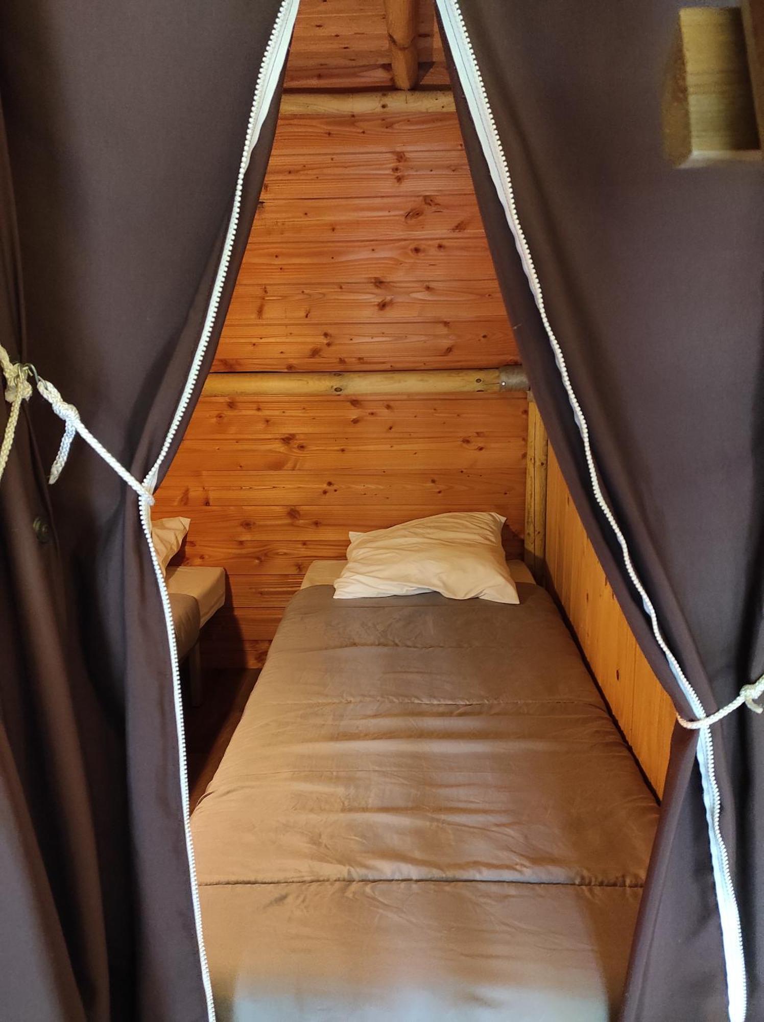 Camping Le Rouge Gorge **** 10' Puy Du Fou Saint-Laurent-sur-Sevre Ngoại thất bức ảnh