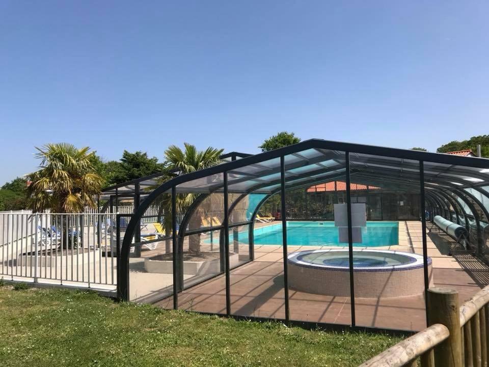 Camping Le Rouge Gorge **** 10' Puy Du Fou Saint-Laurent-sur-Sevre Ngoại thất bức ảnh
